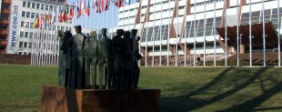 Sculpture "Droits de l'Homme"